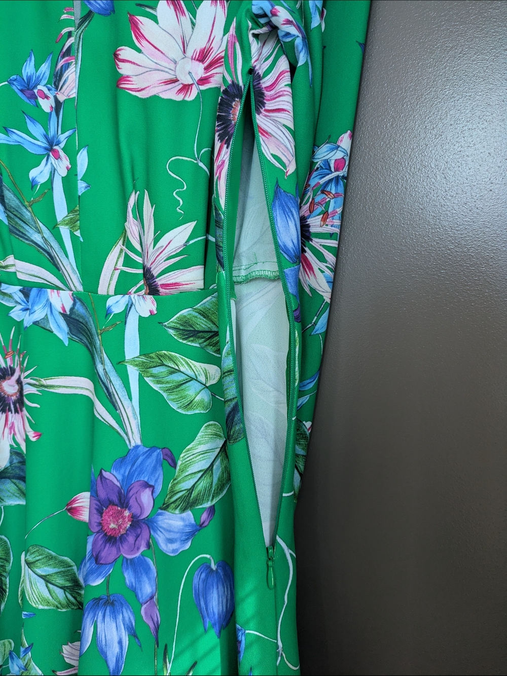 H&M Green Botanical Floral Long Sleeve Midi Dress size 4 Wedding Guest Tea Dress - Picture 4 of 6
